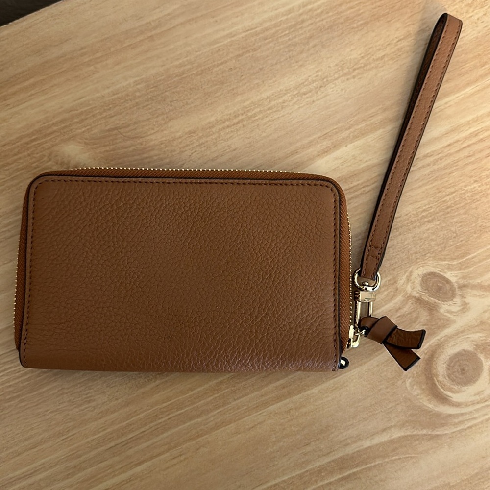 Tory Burch Wallet - Picture 2 of 3